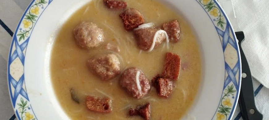 ALBONDIGAS EN CALDO CON THERMOMIX