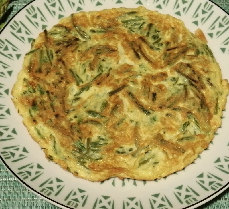 Tortilla de espárragos silvestres de Córdoba con Thermomix