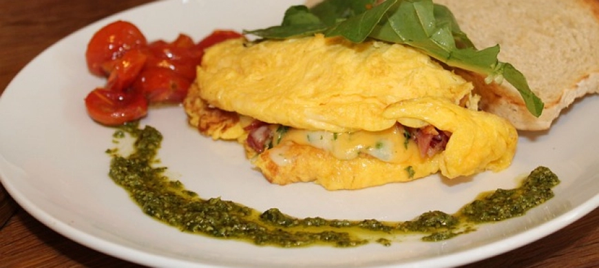 TORTILLA RELLENA DE ESPINACAS, SERRANO Y QUESO CON THERMOMIX