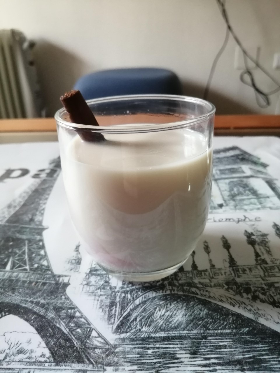 LECHE AROMATIZADA CON CANELA Y LIMÓN, SIN AZÚCAR