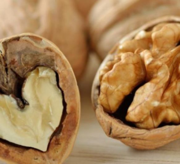 Como beneficia el consumo de nueces la salud