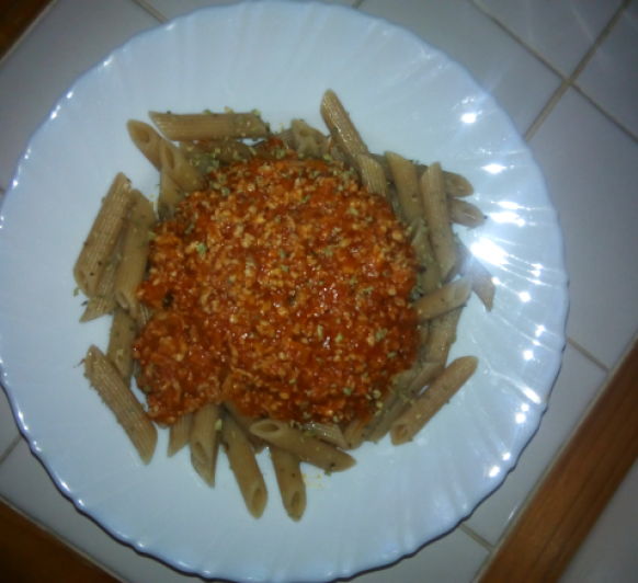 MACARRONES INTEGRALES A LA BOLOÑESA