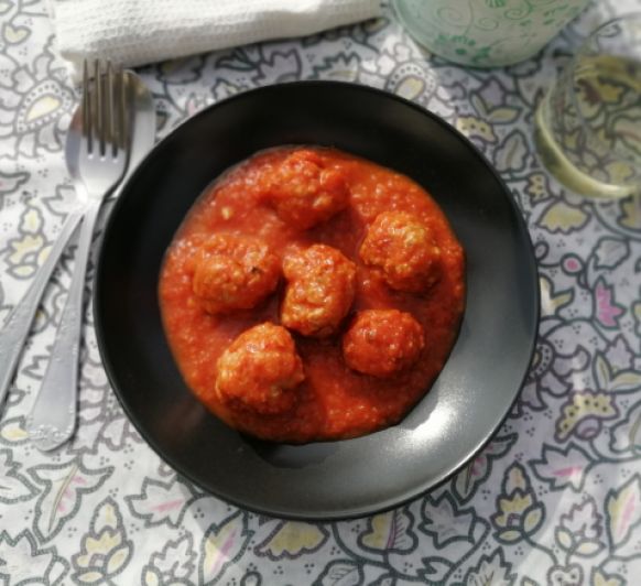 Albóndigas con salsa de tomate (Cocción lenta)
