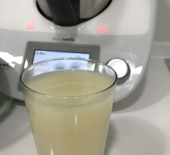 CALDO DE PUCHERO CON Thermomix®
